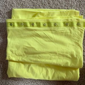 Lululemon Vinyasa Scarf
Clarity Yellow